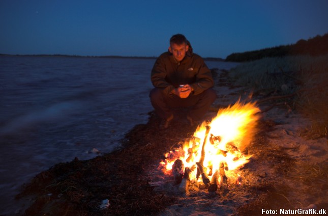 Det er tilladt at tænde mindre bål på den ubevoksede del af stranden.
